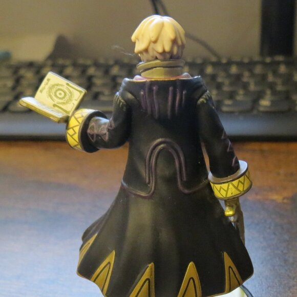 Nintendo Amiibo Super Smash Bros. Robin - Picture 2 of 3